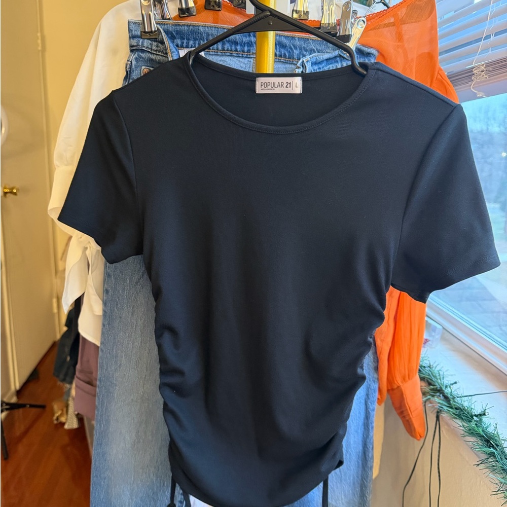 Popular 21 Black Ruched Short Sleeve Top